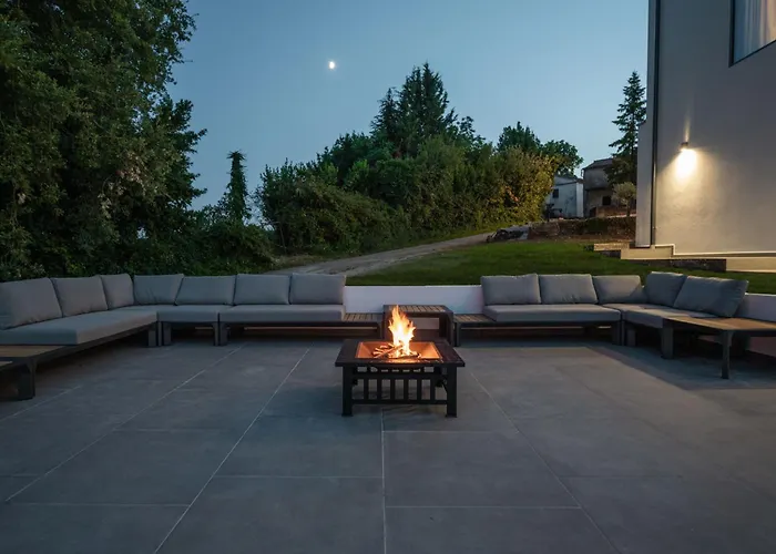 빌라 Nene Benazici